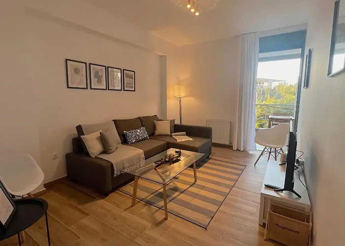 Pentelis Cozy Apt In Paleo Faliro