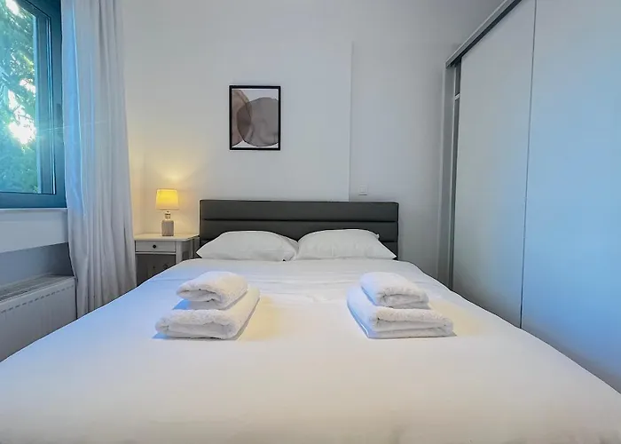 Pentelis Cozy Apt In Paleo Faliro