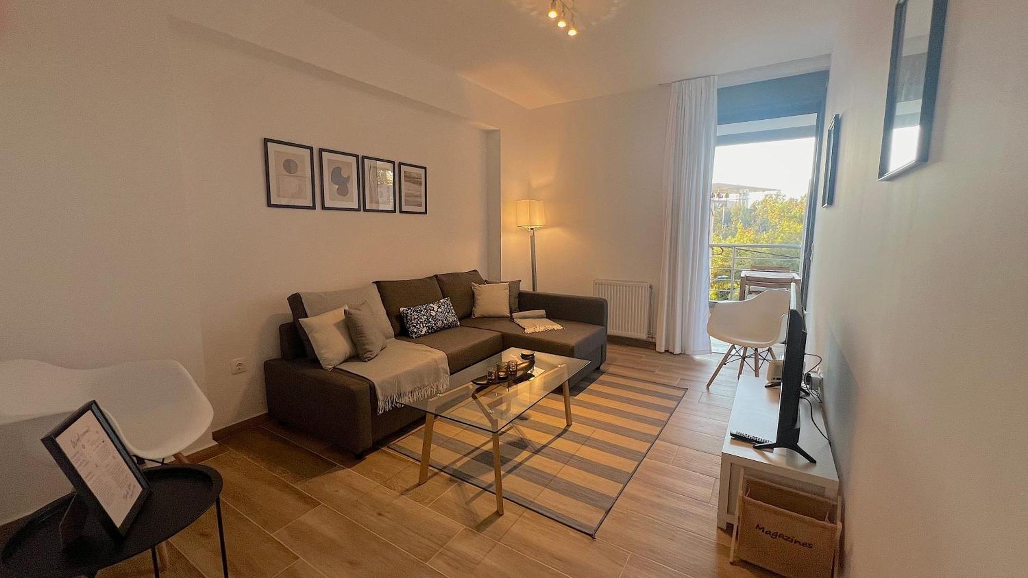 Pentelis Cozy In Paleo Faliro